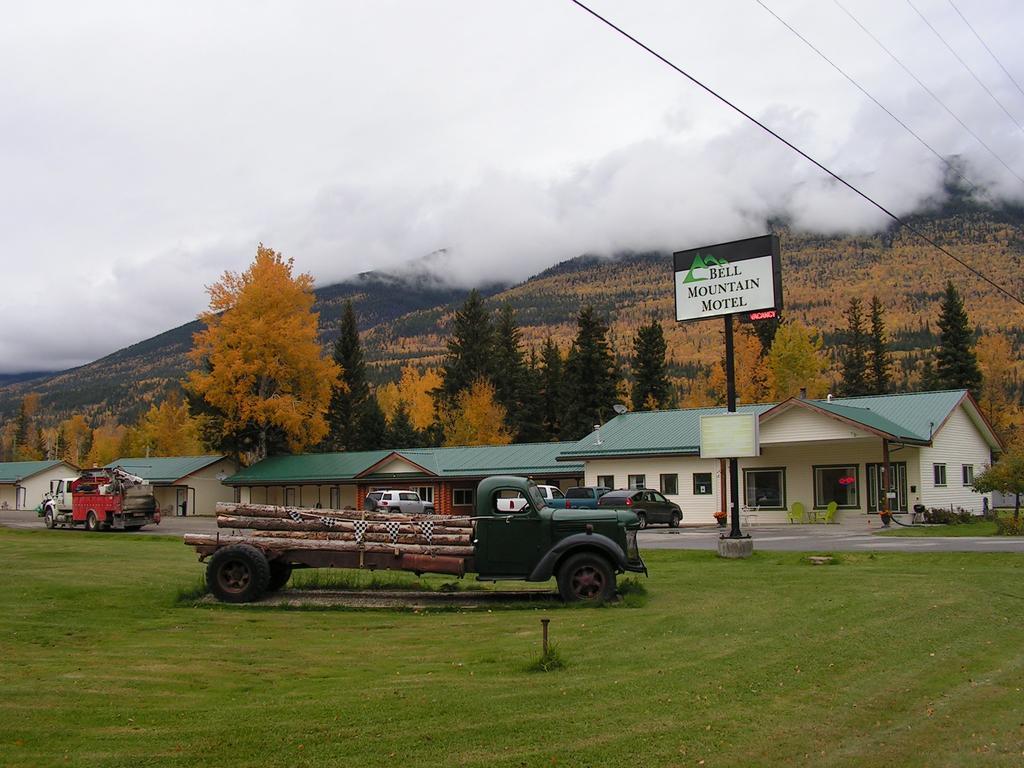 Bell Mountain Motel Mcbride Exterior foto