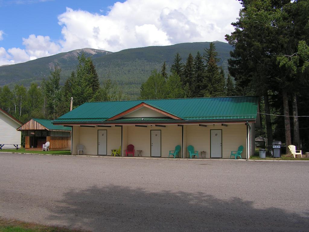 Bell Mountain Motel Mcbride Exterior foto